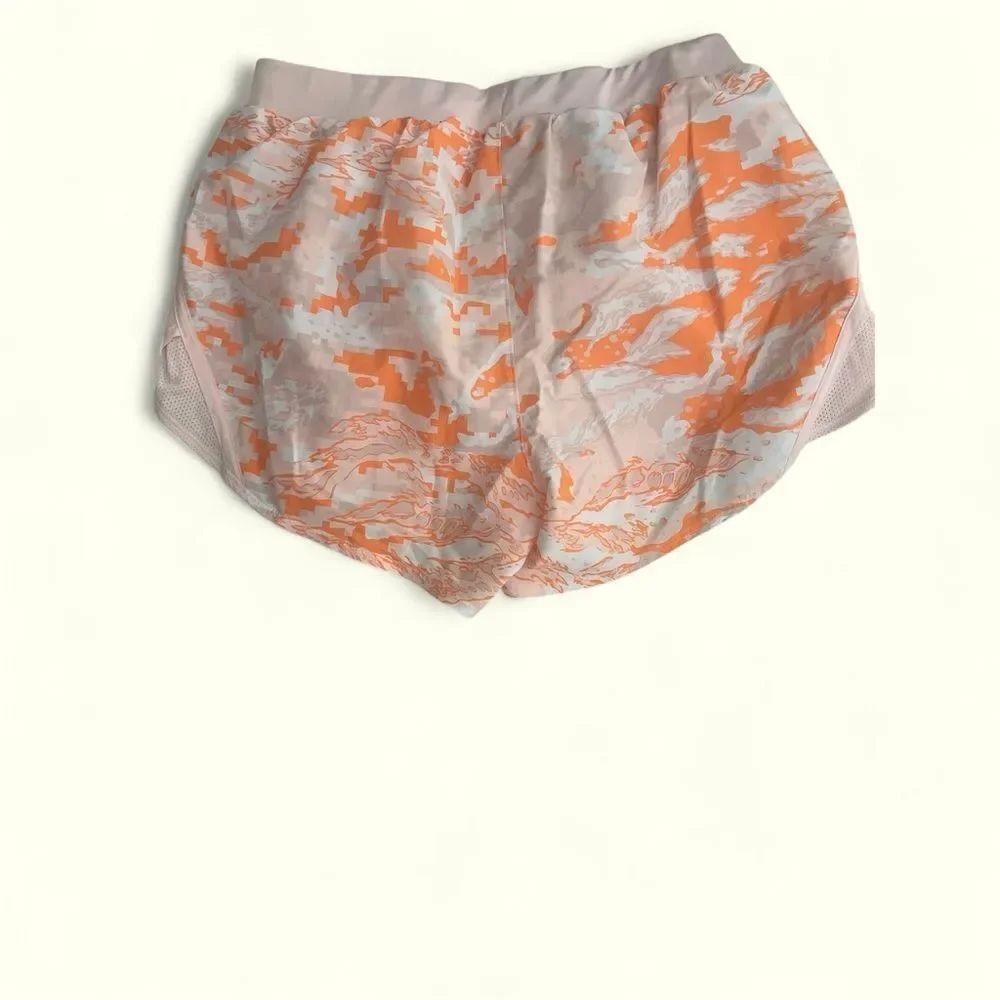 Under Armour Orange Athletic Shorts Lightweight Elastic Waist